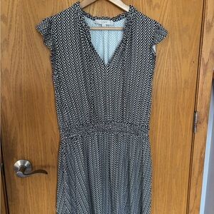 LOFT Stretchy Black and White Chevron Dress